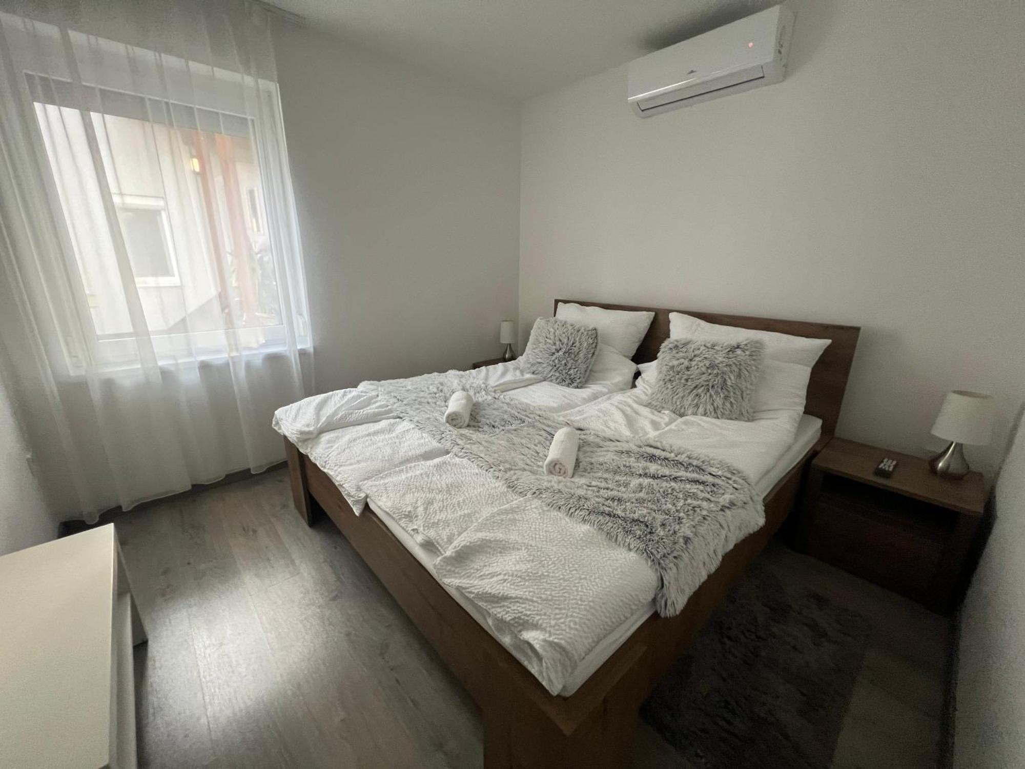 Sophia Apartman Goedoello Exterior photo